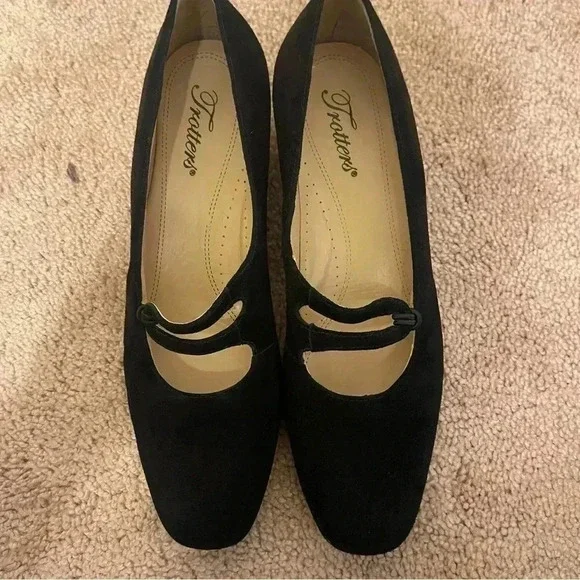 TROTTER  Women’s Mary Jane Pump Slip On Shoes Size 8 1/2 Narrow Black Crepe - Picture 12 of 12